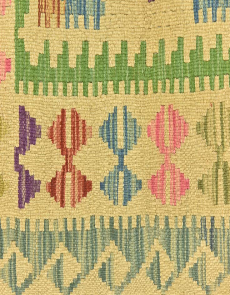 Detail image of 2' 9 x 4'  Hand Woven Kilim Maymana Wool Rug