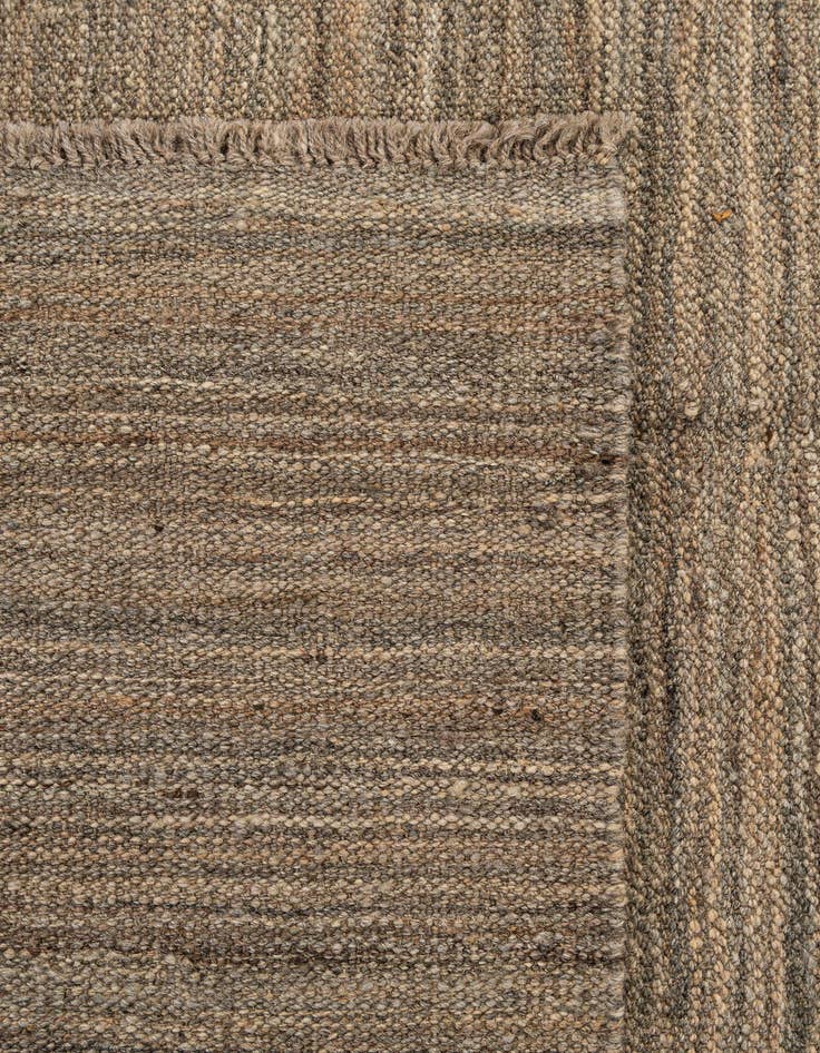 Detail image of 5' 2 x 6' 7  Hand Woven Kilim Modern Wool Rug