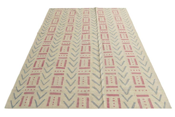 Detail image of 6' 1 x 7' 10 Hand Woven Kilim Modern Wool Rug