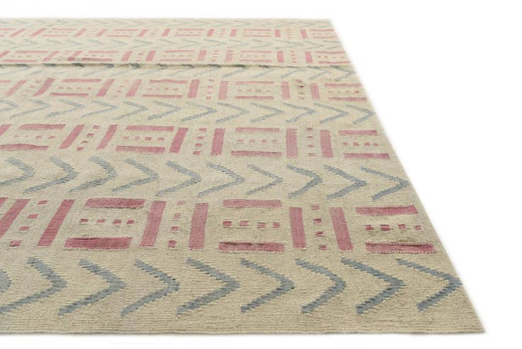 Detail image of 6' 1 x 7' 10 Hand Woven Kilim Modern Wool Rug