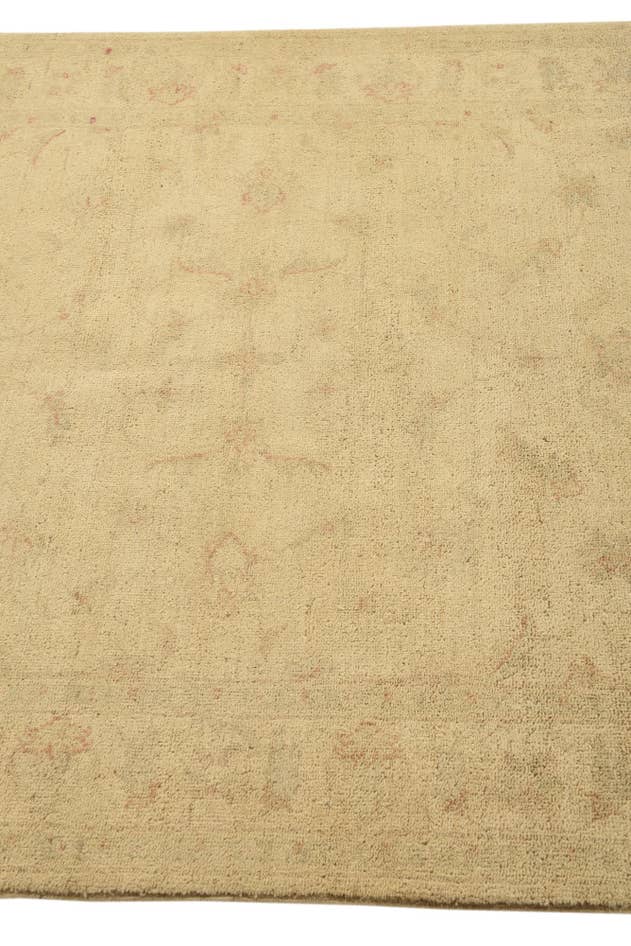 Detail image of 4' x 6' 6 Hand Knotted Modern Ziegler Rug