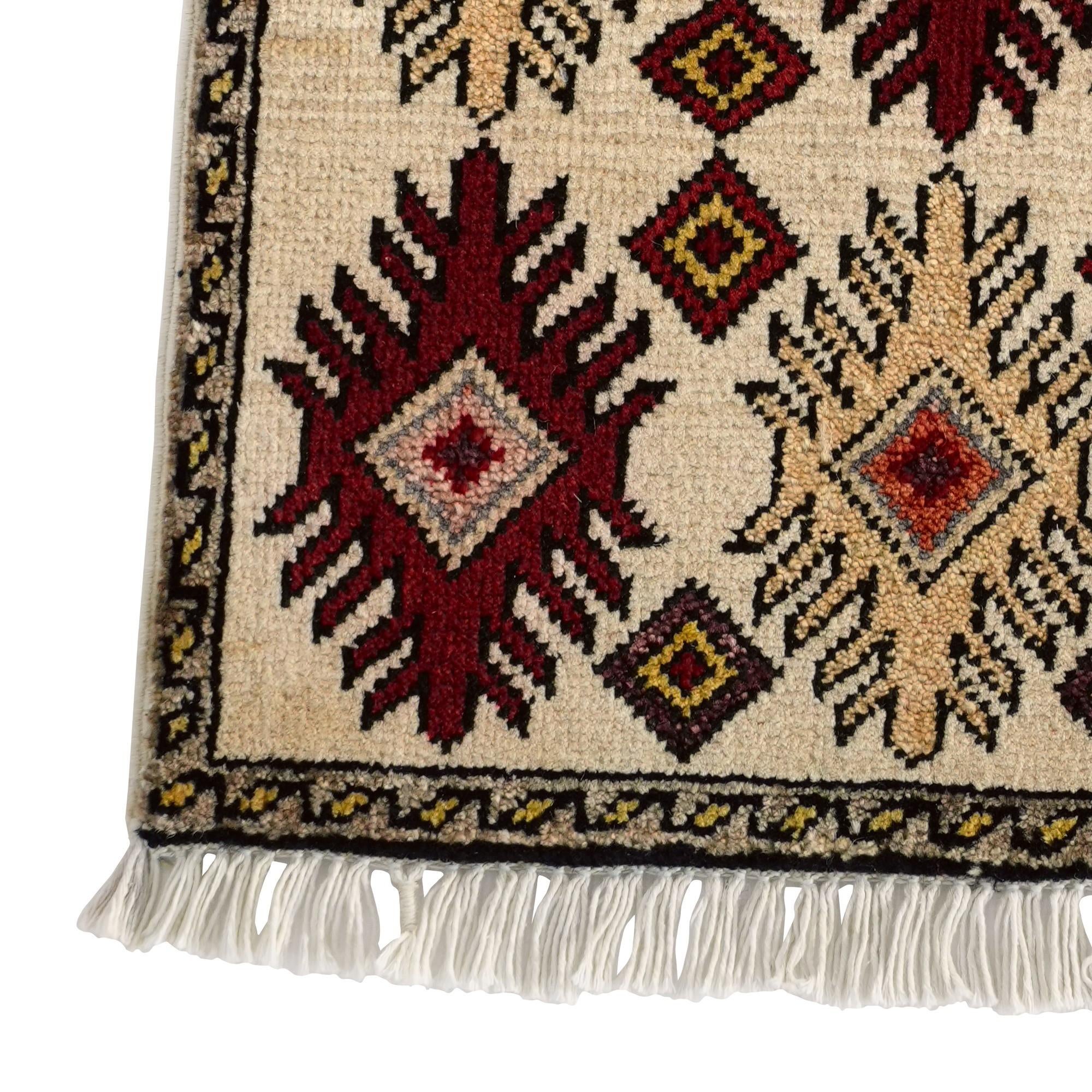1' 6 x 2' Hand Knotted Modern Ziegler Rug