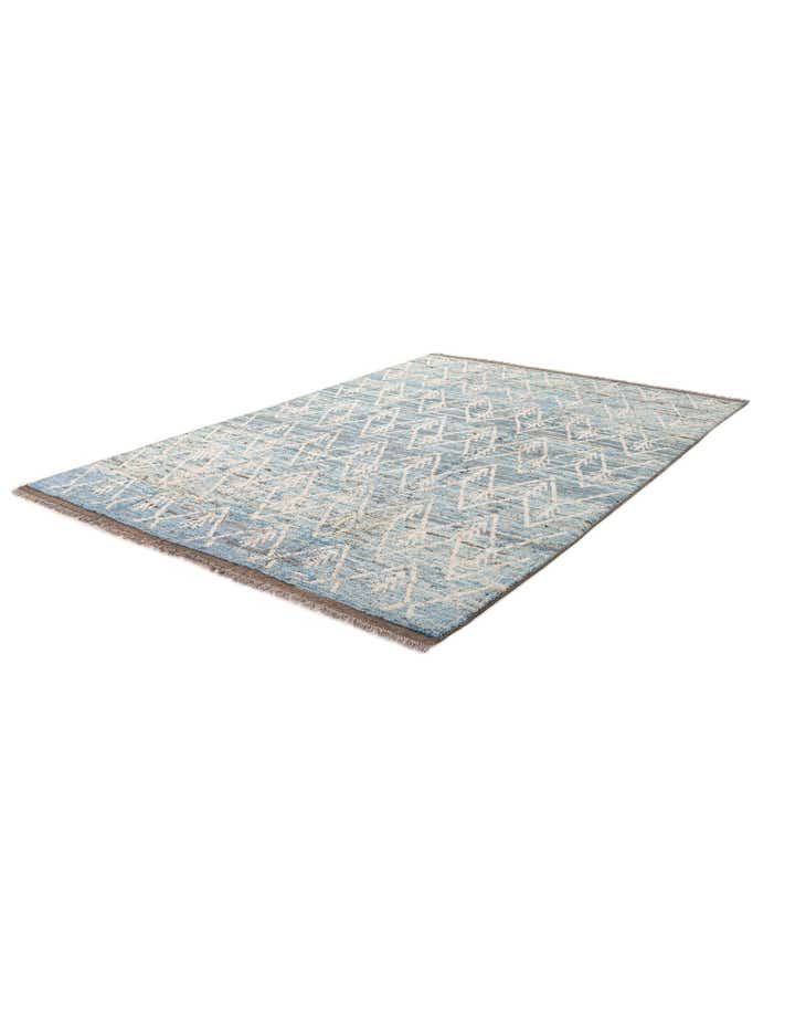 6' 9 x 10' 2 Hand Knotted Moroccan Wool Rug