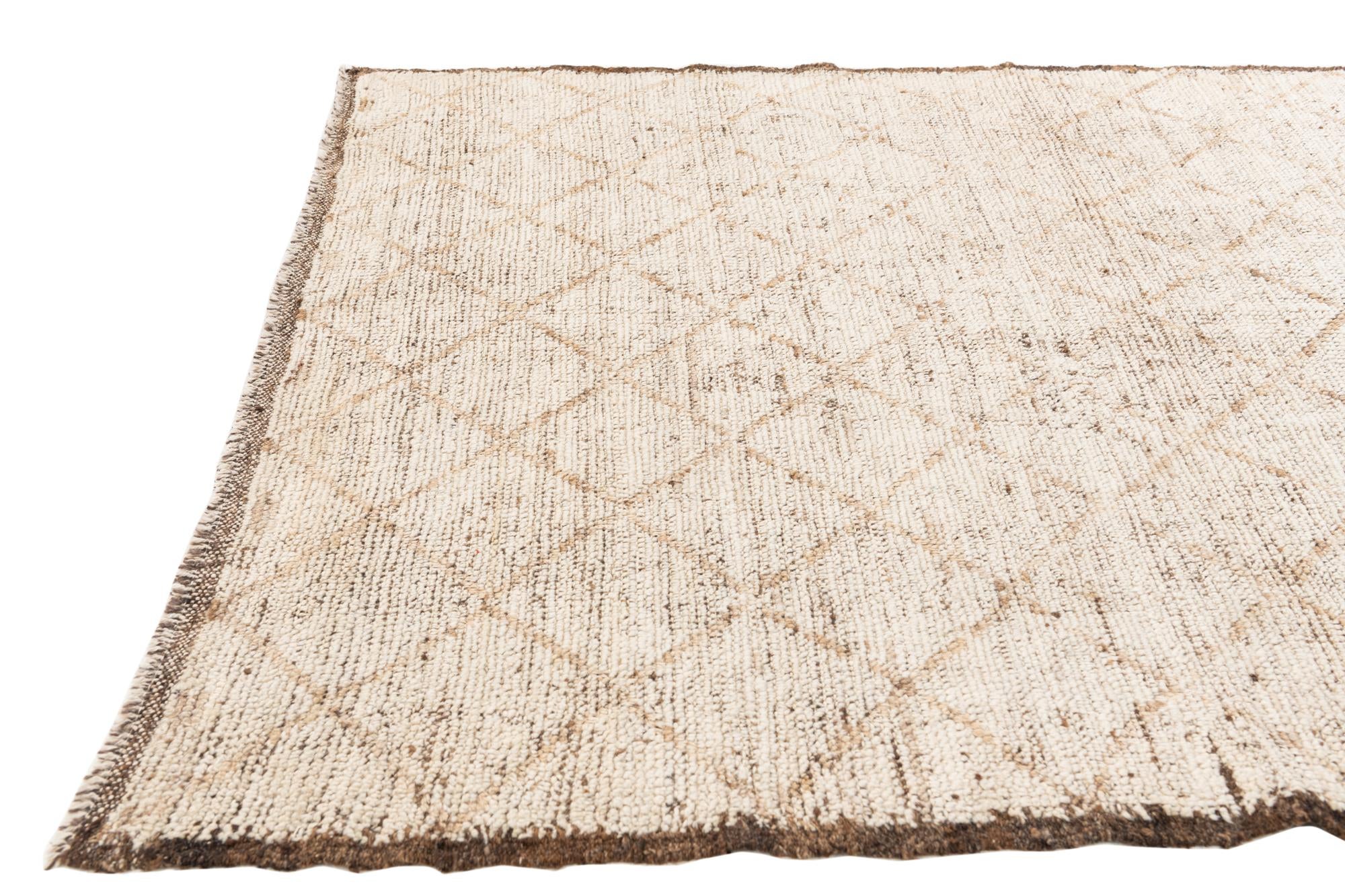 4' 6 x 6' 1 Hand Knotted Moroccan Wool Rug