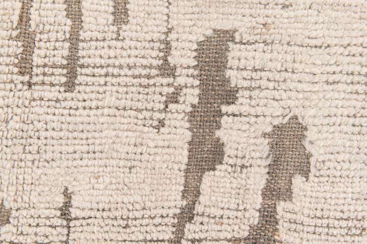 4' 4 x 7' Hand Knotted Moroccan Wool Rug