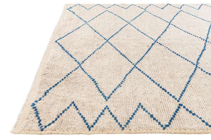 6' 1 x 9' Hand Knotted Moroccan Wool Rug