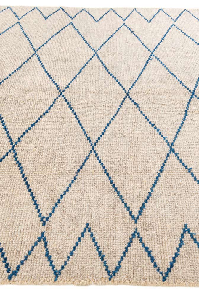 6' 1 x 9' Hand Knotted Moroccan Wool Rug