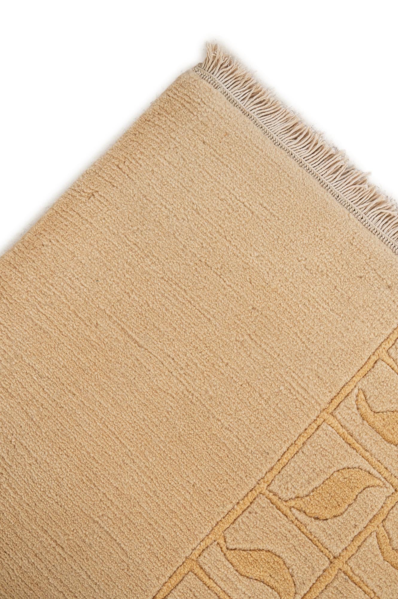 4' 1 x 5' 10 Hand Knotted Nepal Wool Rug