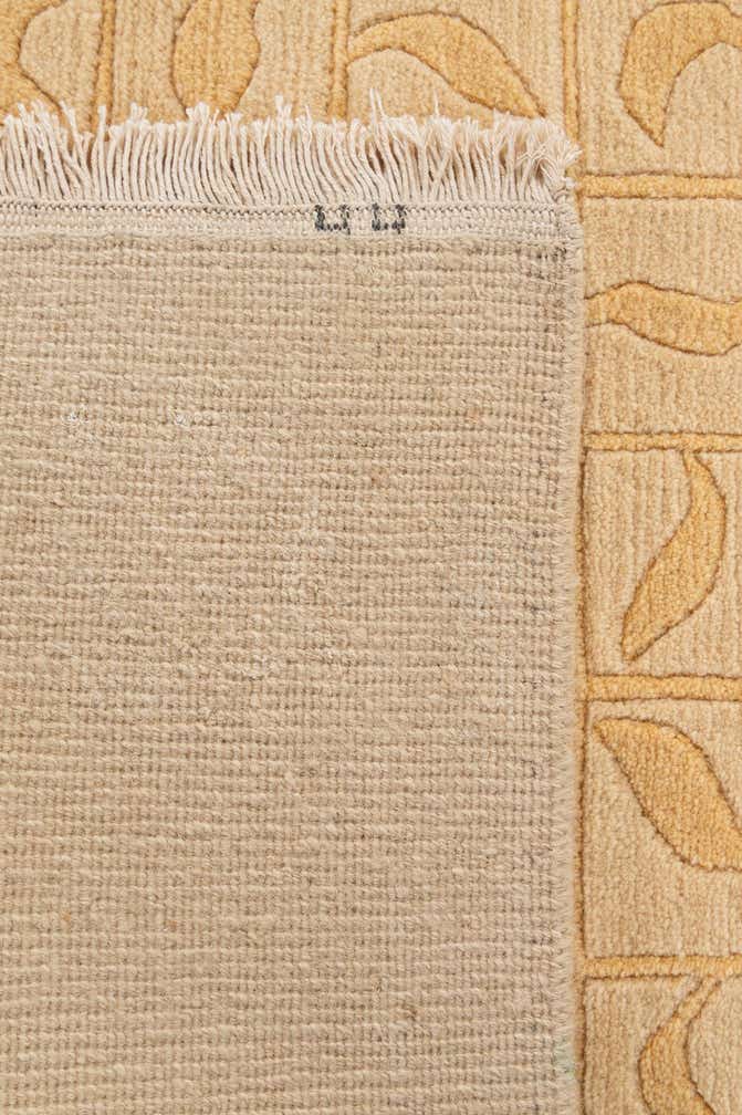 4' 1 x 5' 10 Hand Knotted Nepal Wool Rug