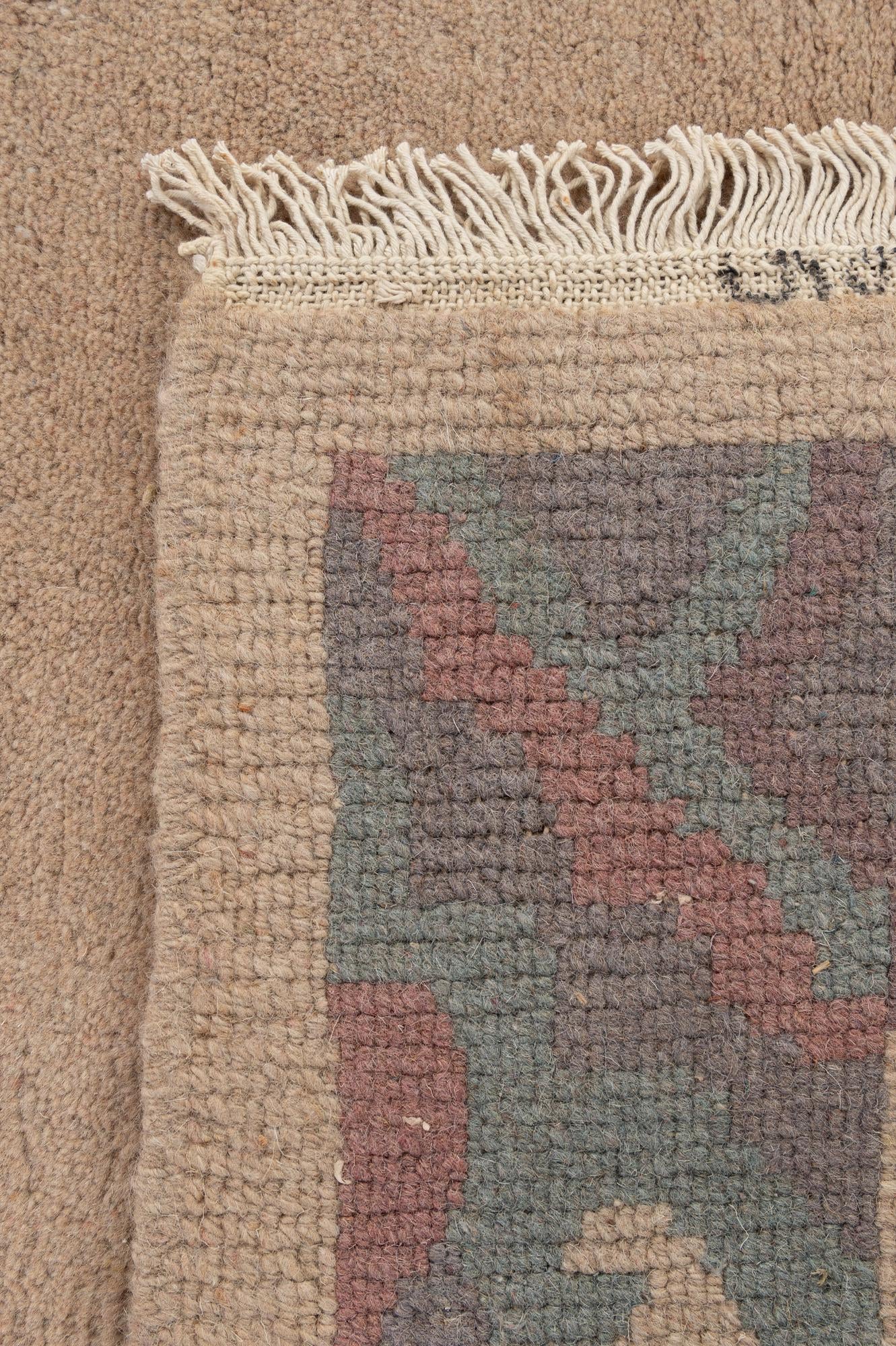 3' 11 x 5' 10 Hand Knotted Nepal Wool Rug