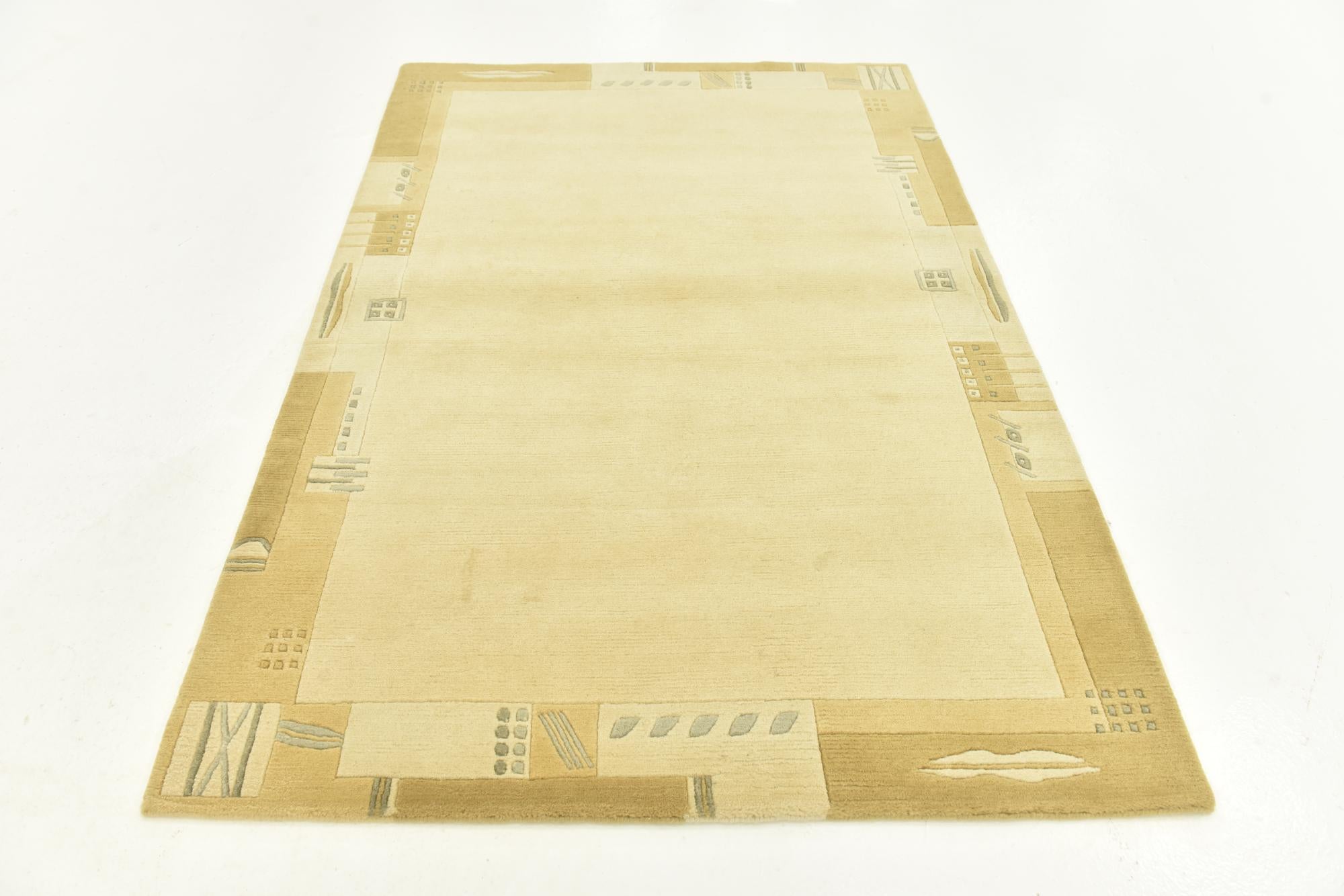 4' x 5' 10 Hand Knotted Nepal Wool Rug