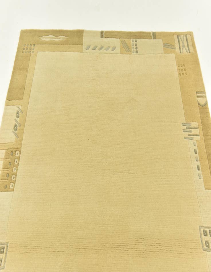 Detail image of 4' x 5' 10 Hand Knotted Nepal Wool Rug