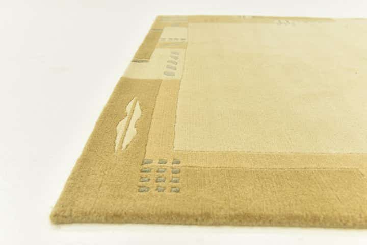 4' x 5' 10 Hand Knotted Nepal Wool Rug