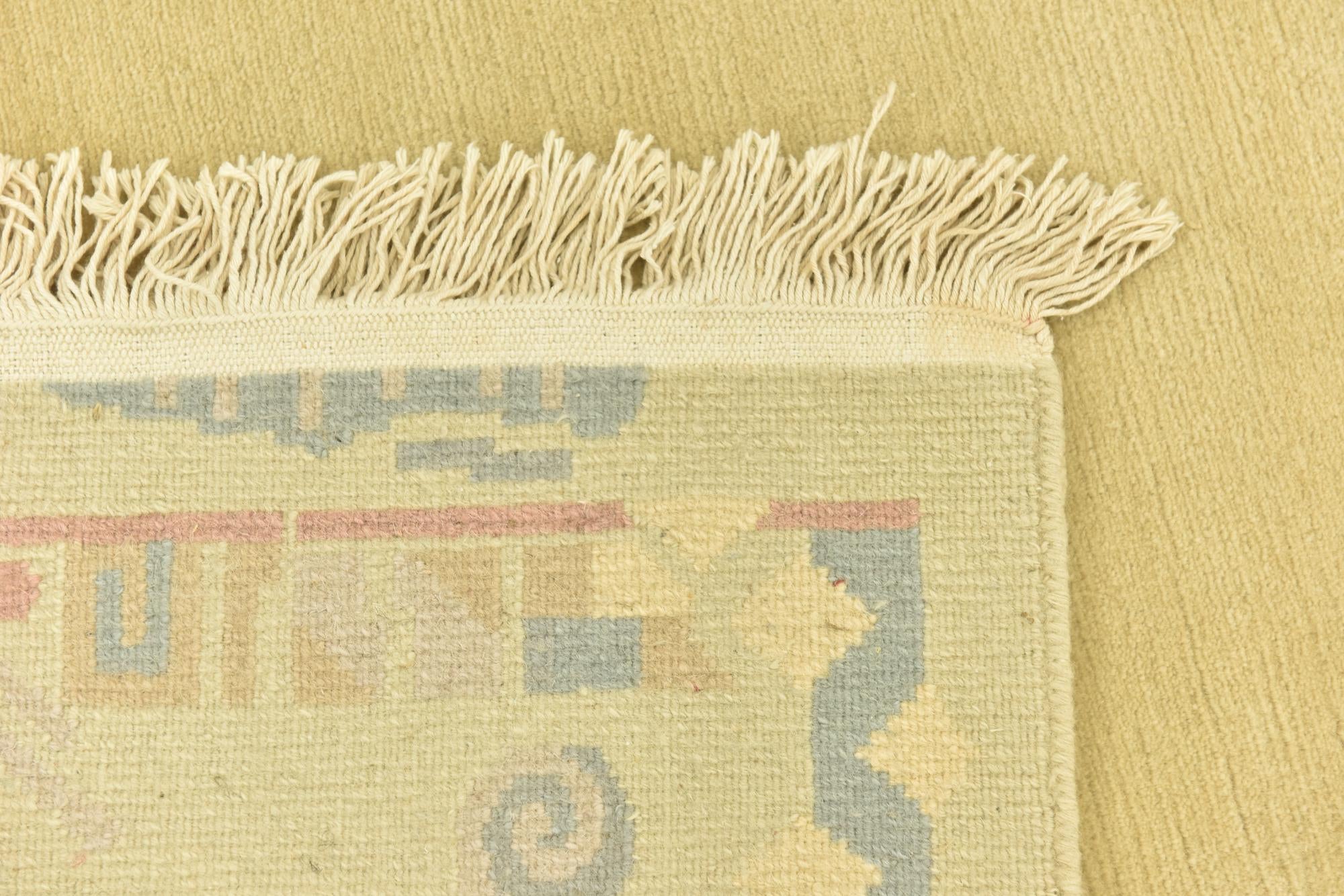 4' 7 x 6' 8 Hand Knotted Nepal Wool Rug