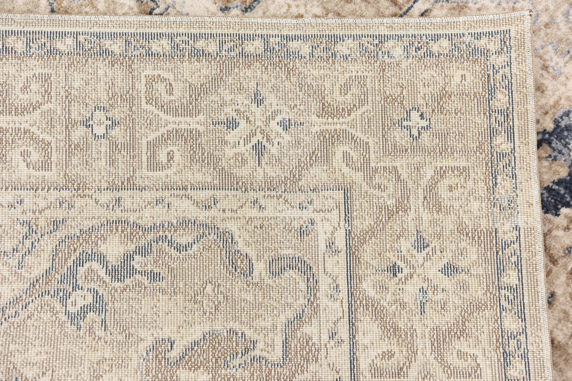 160cm x 225cm New Vintage Rug