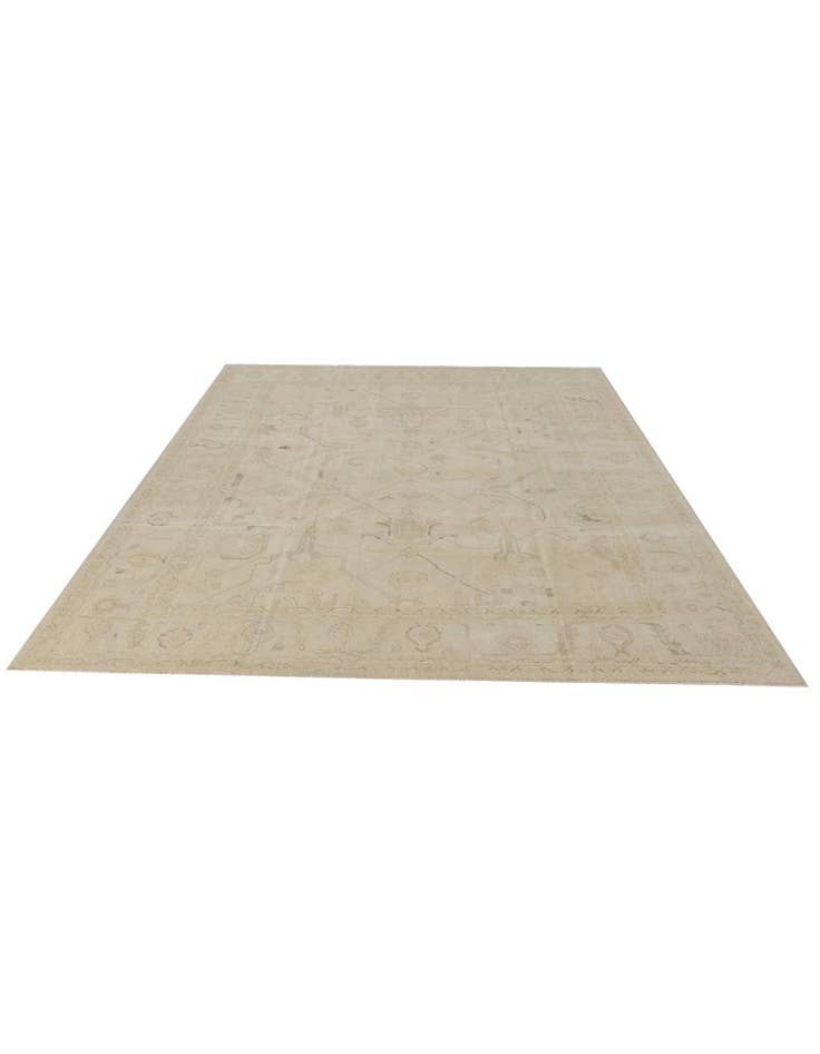 Detail image of 9' 2 x 11' 11 Hand Knotted Oushak Wool Rug