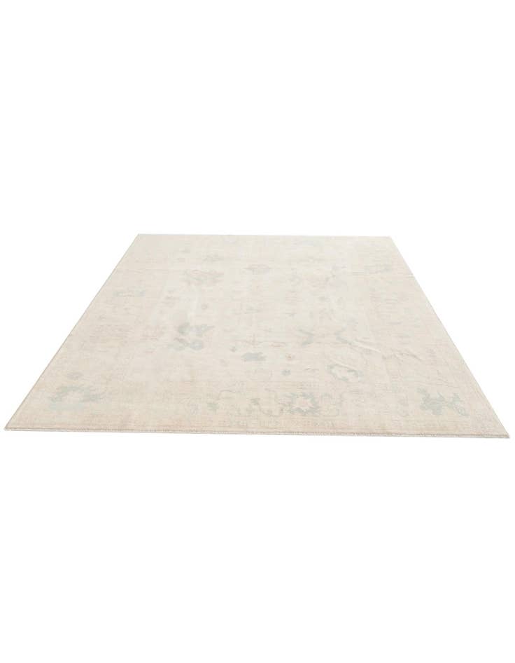 Detail image of 8' 5 x 9' 10 Hand Knotted Oushak Wool Rug