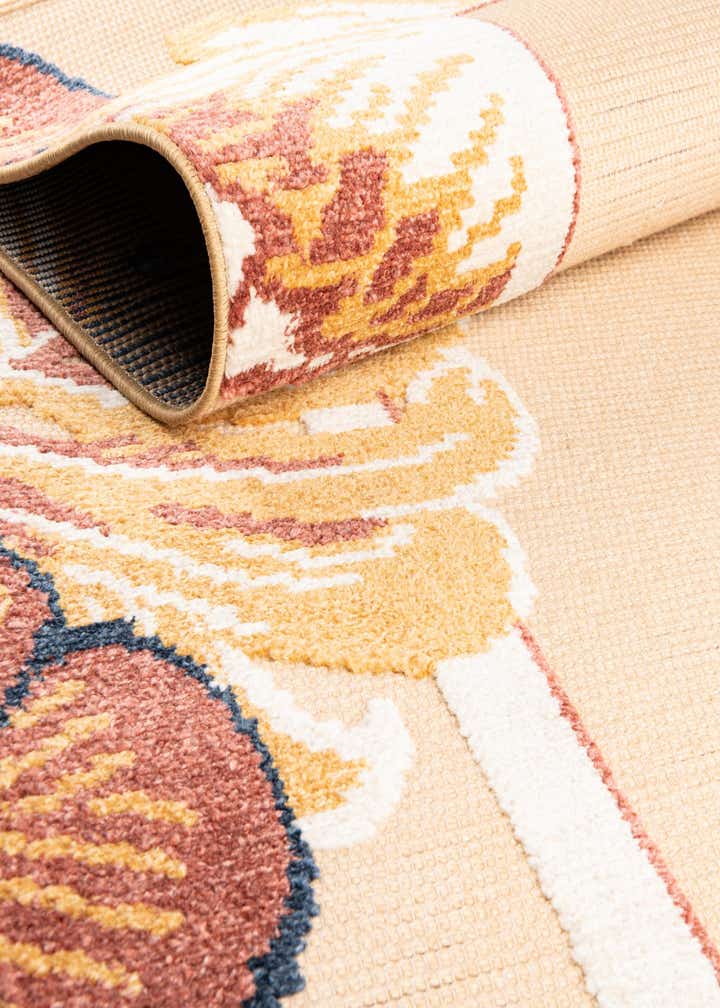 5' x 7' 7 Easy-Clean Indoor / Outdoor Rug