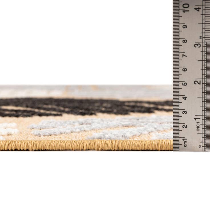 Detail image of 5' 3 x 7' 7 Easy-Clean Indoor / Outdoor Rug