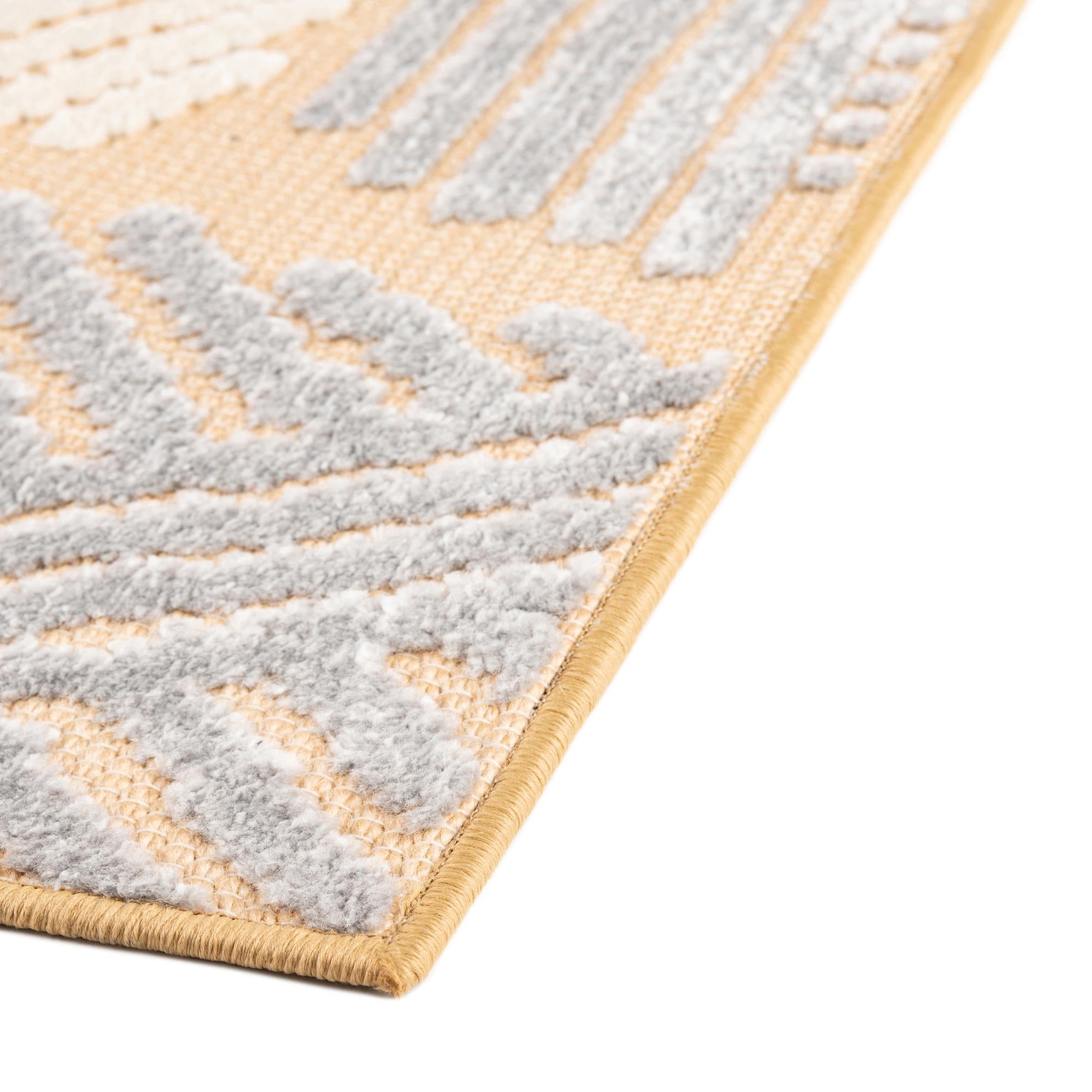 5' 3 x 7' 7 Easy-Clean Indoor / Outdoor Rug