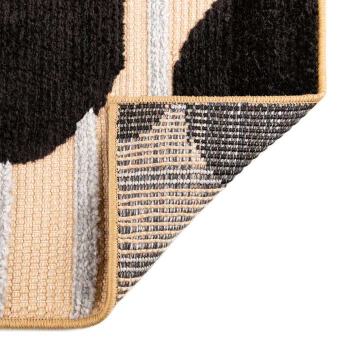 5' 3 x 7' 7 Easy-Clean Indoor / Outdoor Rug