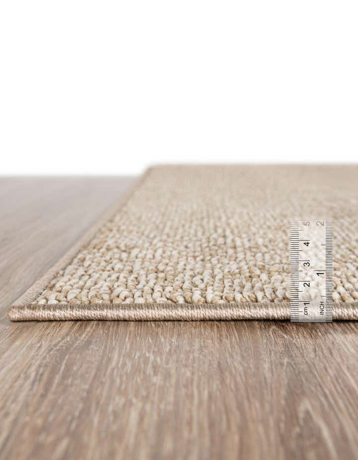 6' x 9' Easy-Clean Solid Indoor / Outdoor Rug