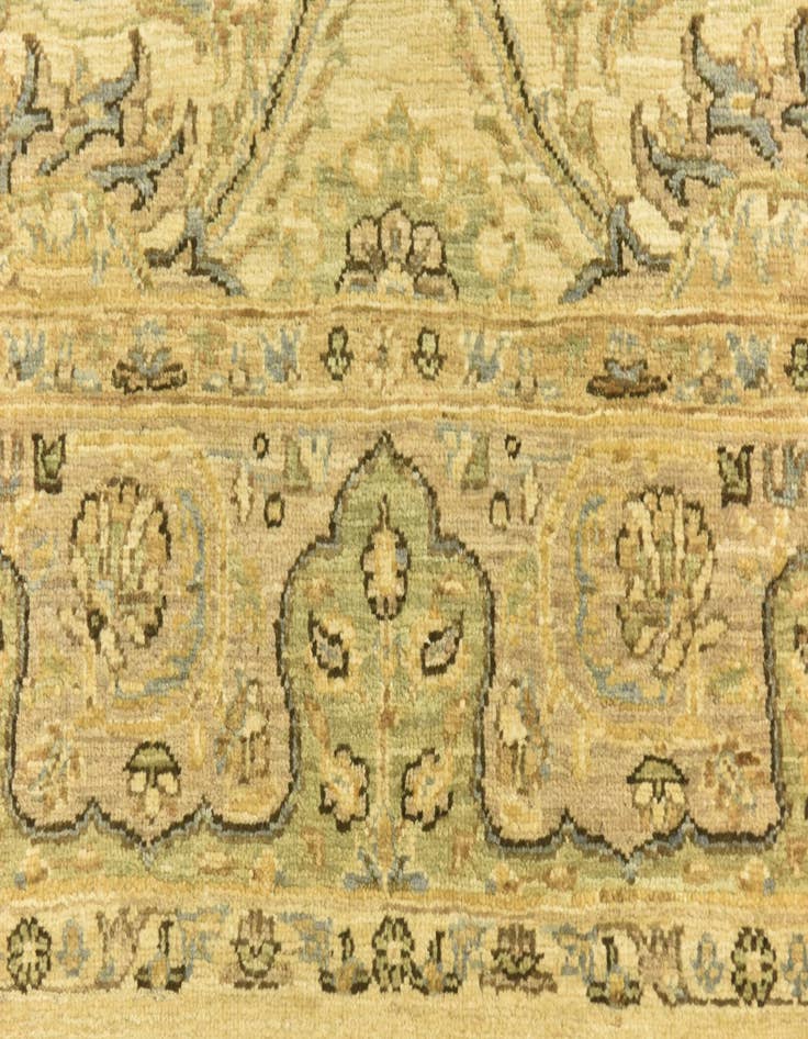 Detail image of 5' 6 x 7' 6  Hand Knotted Peshawar Ziegler Rug