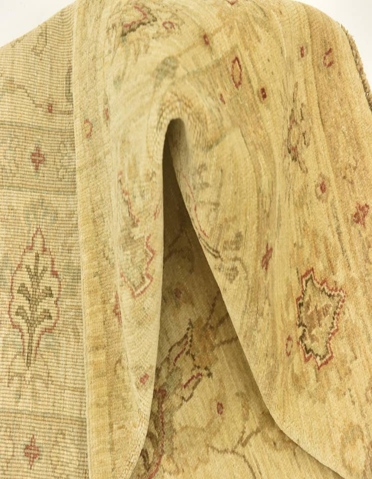 Detail image of 5' 9 x 7' 8  Hand Knotted Peshawar Ziegler Rug