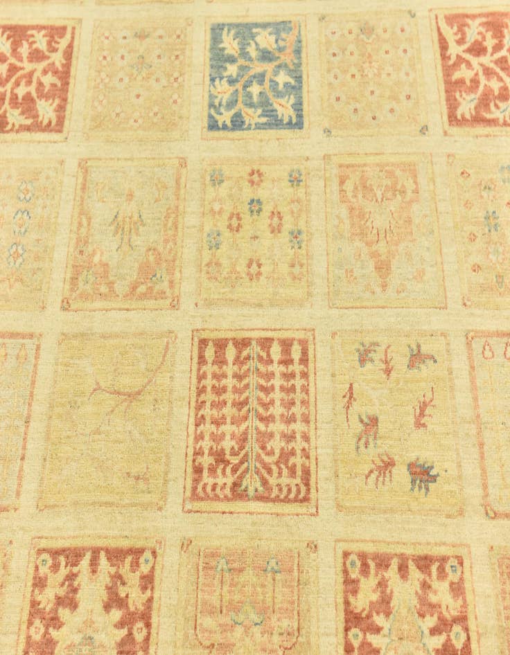 Detail image of 6' 10 x 9' 4  Hand Knotted Peshawar Ziegler Rug