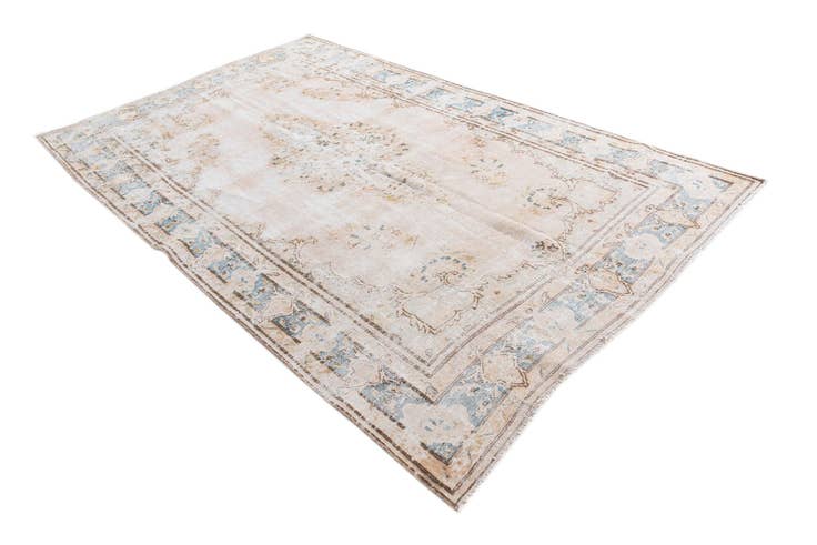 Detail image of 170cm x 275cm Hand Knotted Ultra Vintage Persian Wool Rug