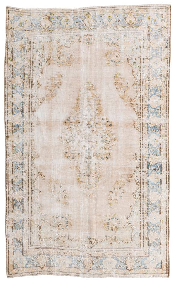 Detail image of 170cm x 275cm Hand Knotted Ultra Vintage Persian Wool Rug