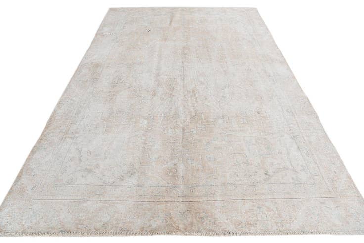 Detail image of 6' x 9' 8 Hand Knotted Ultra Vintage Persian Wool Rug