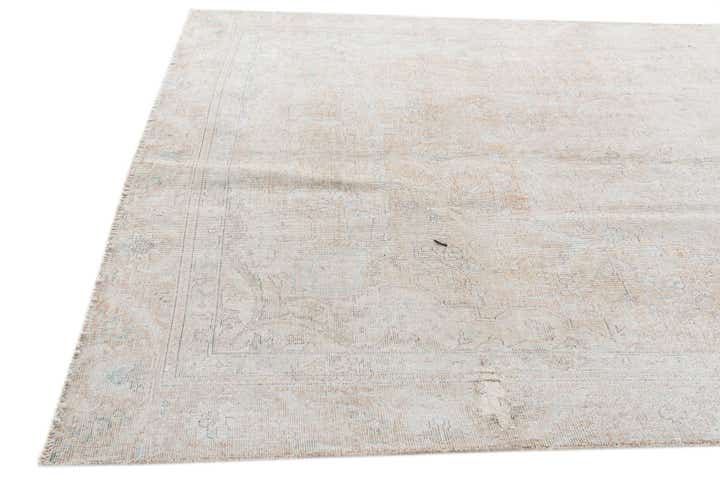 6' x 9' 8 Hand Knotted Ultra Vintage Persian Wool Rug