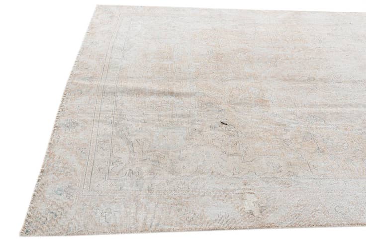 Detail image of 6' x 9' 8 Hand Knotted Ultra Vintage Persian Wool Rug