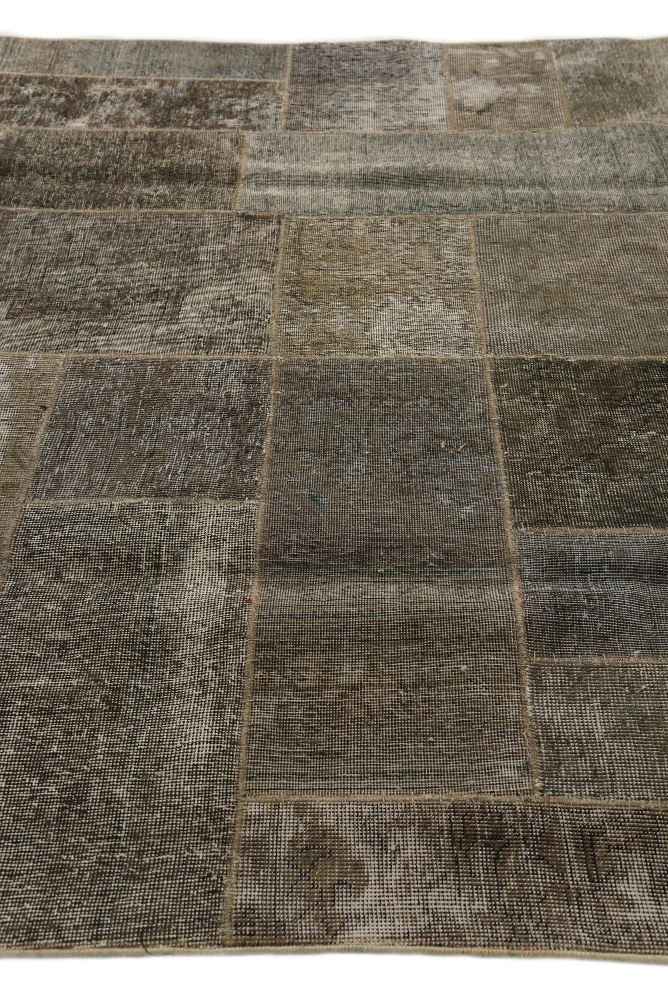 5' 10 x 9' Hand Knotted Ultra Vintage Persian Wool Rug