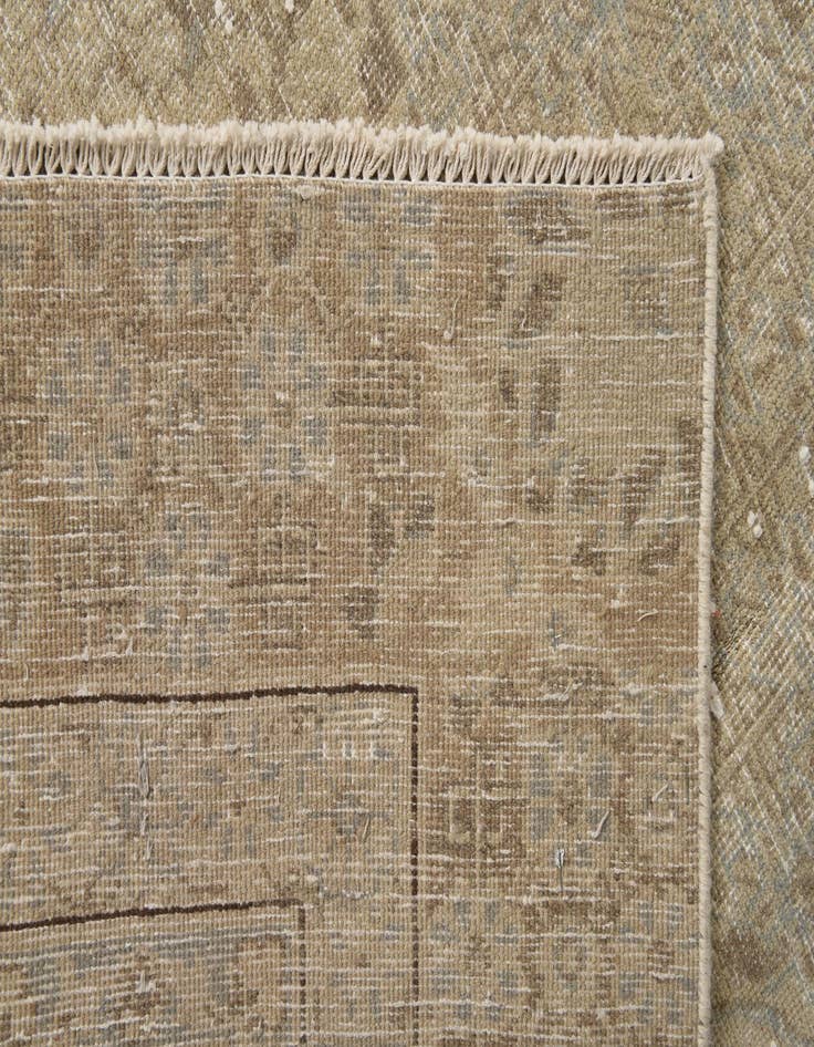 Detail image of 7' 8 x 11' 10  Hand Knotted Ultra Vintage Persian Wool Rug