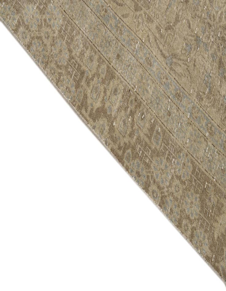 Detail image of 7' 8 x 11' 10  Hand Knotted Ultra Vintage Persian Wool Rug