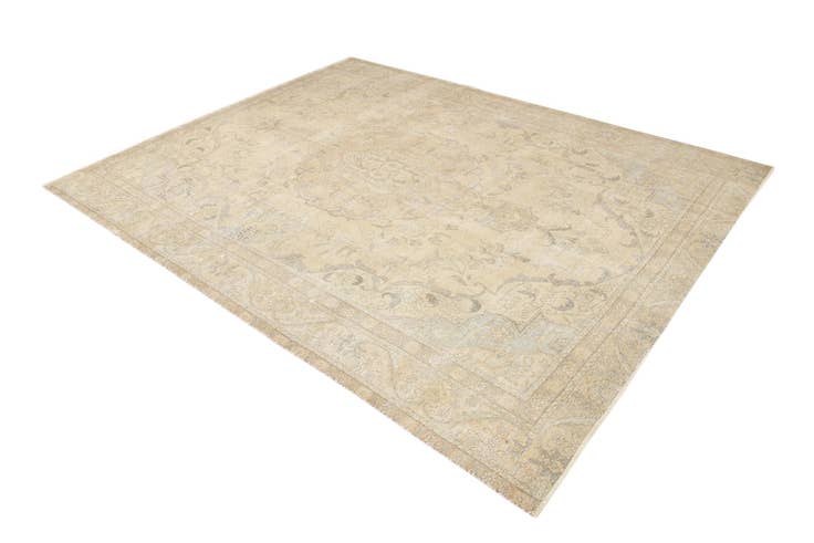 Detail image of 8' 9 x 11' 2 Hand Knotted Ultra Vintage Persian Wool Rug