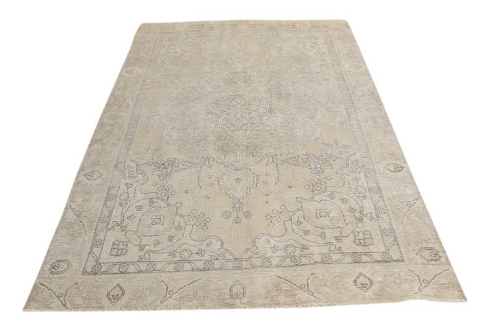 Detail image of 6' x 8' 8 Hand Knotted Ultra Vintage Persian Wool Rug