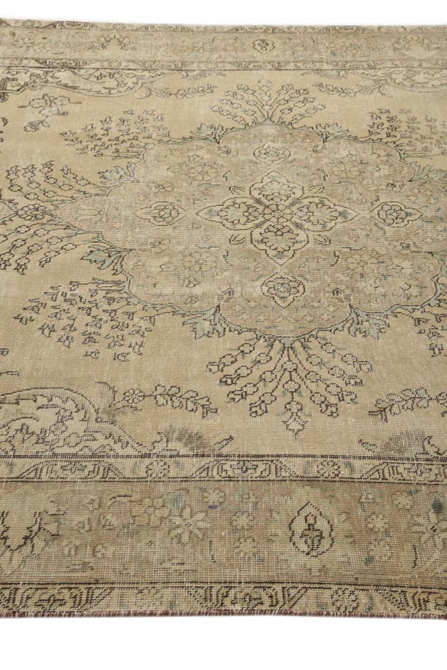 Detail image of 6' 6 x 9' 10 Hand Knotted Ultra Vintage Persian Wool Rug