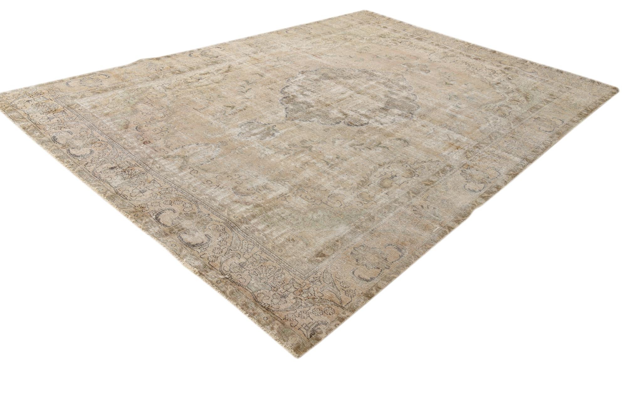 250cm x 340cm Hand Knotted Ultra Vintage Persian Wool Rug