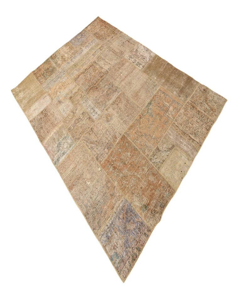 Detail image of 5' 7 x 8'  Hand Knotted Ultra Vintage Persian Wool Rug