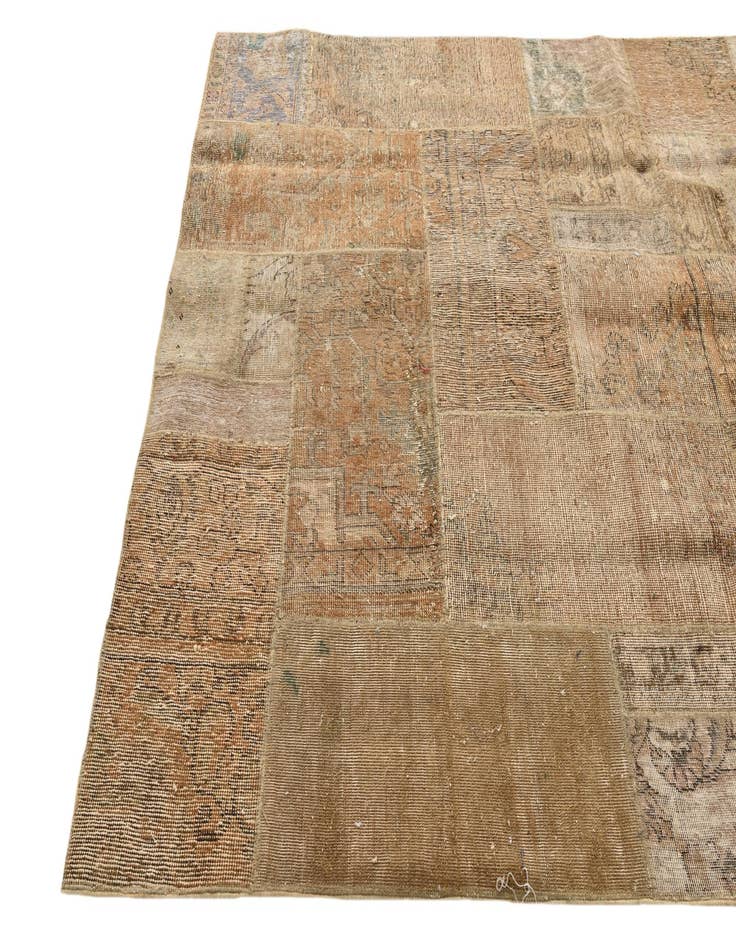 Detail image of 5' 7 x 8'  Hand Knotted Ultra Vintage Persian Wool Rug