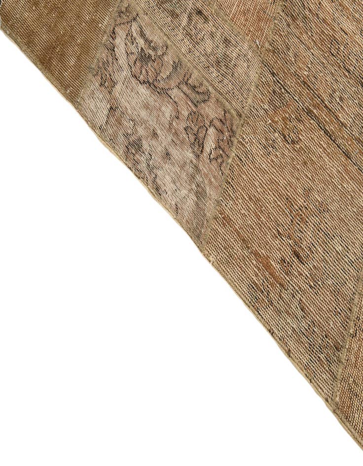 Detail image of 5' 7 x 8'  Hand Knotted Ultra Vintage Persian Wool Rug