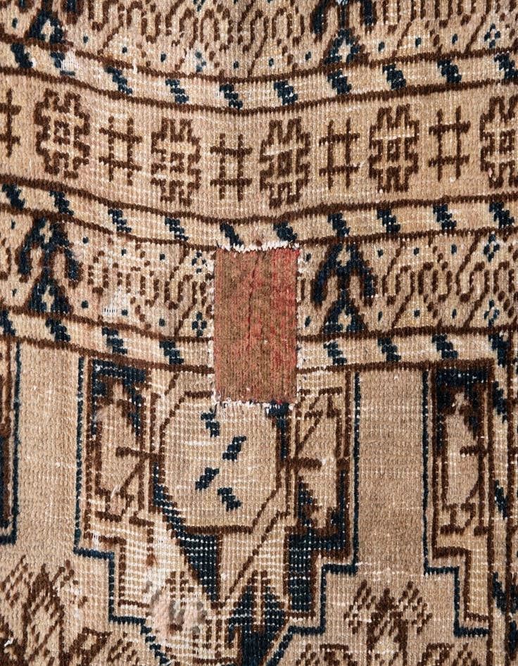 Detail image of 4' x 6' 7  Hand Knotted Ultra Vintage Persian Wool Rug