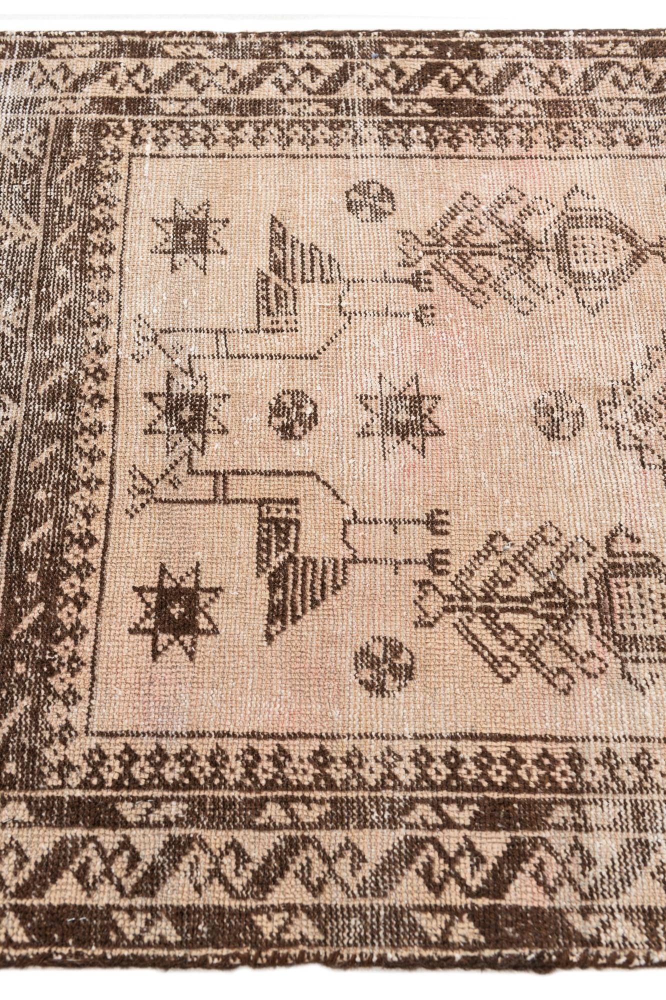 75cm x 130cm Hand Knotted Ultra Vintage Persian Wool Rug