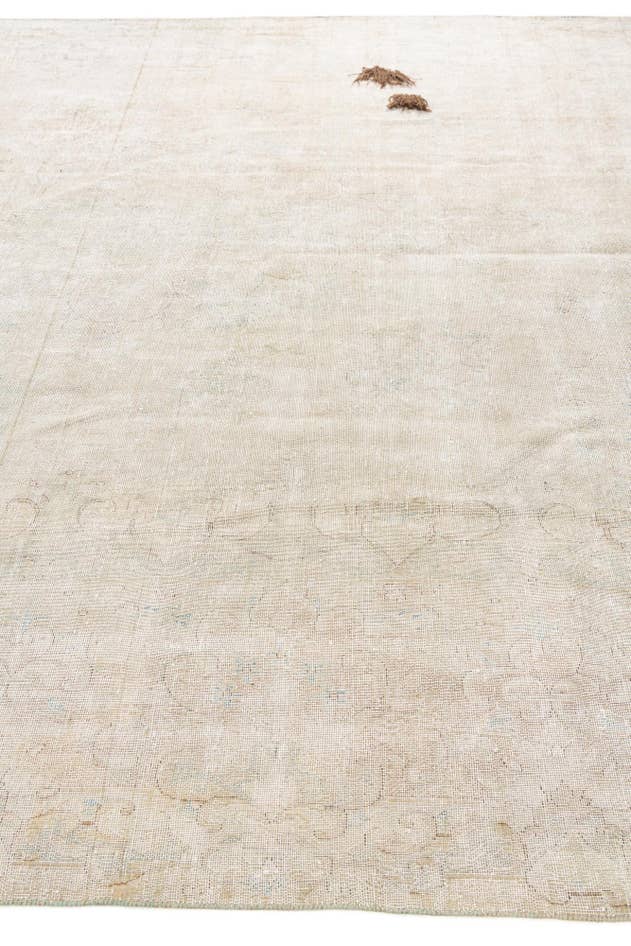 Detail image of 8' 5 x 13' 2 Hand Knotted Ultra Vintage Persian Wool Rug