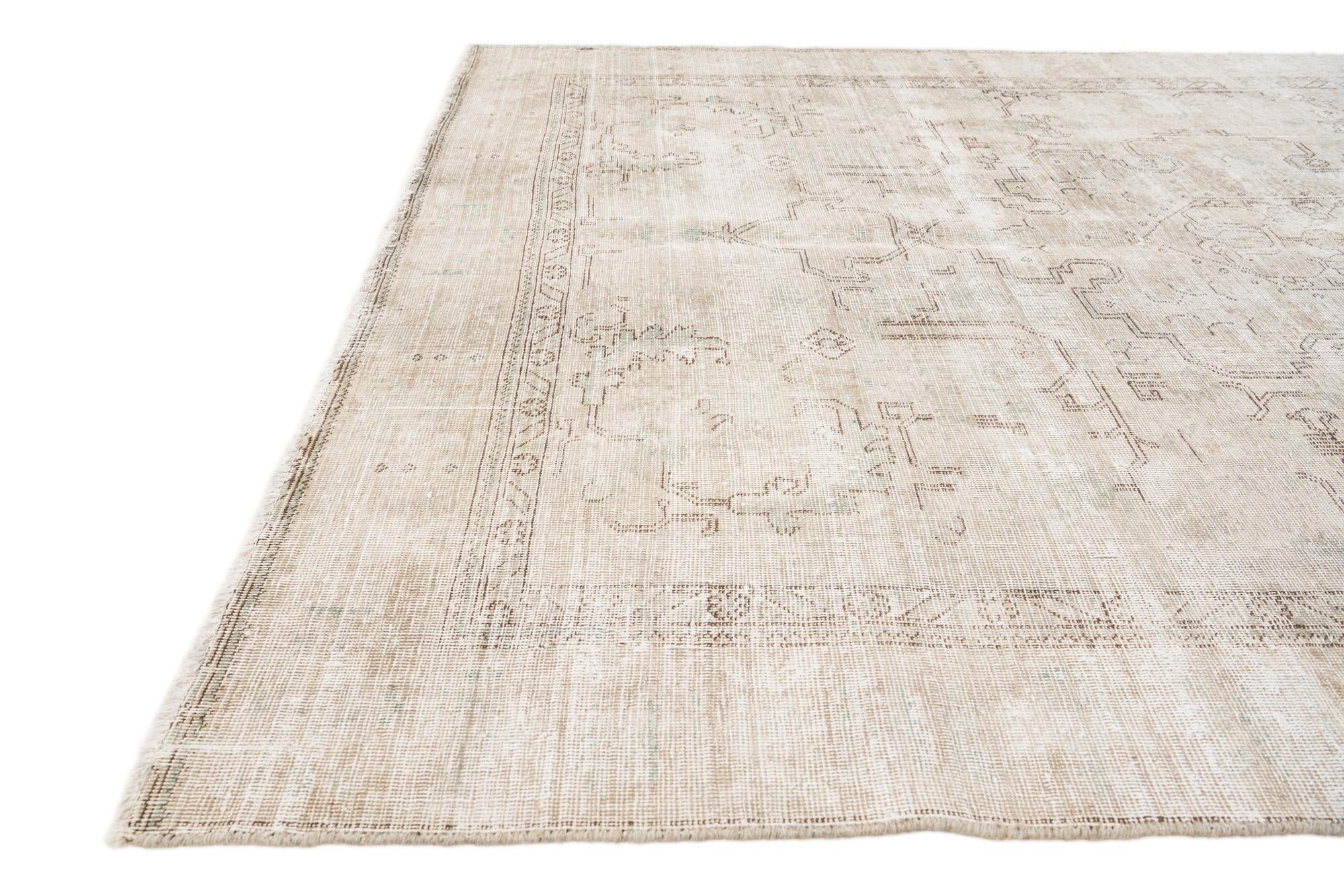 6' x 9' 1 Hand Knotted Ultra Vintage Persian Wool Rug