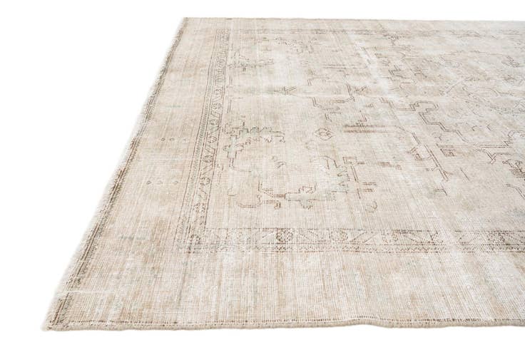 Detail image of 6' x 9' 1 Hand Knotted Ultra Vintage Persian Wool Rug