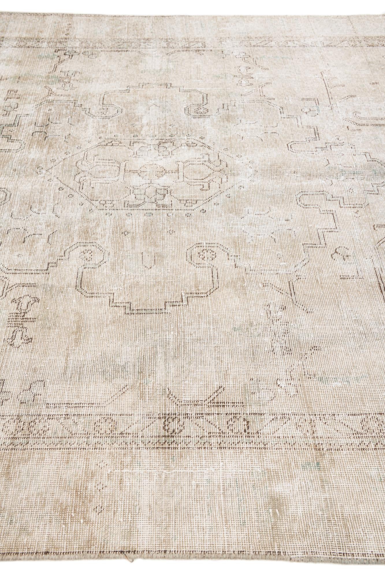 6' x 9' 1 Hand Knotted Ultra Vintage Persian Wool Rug